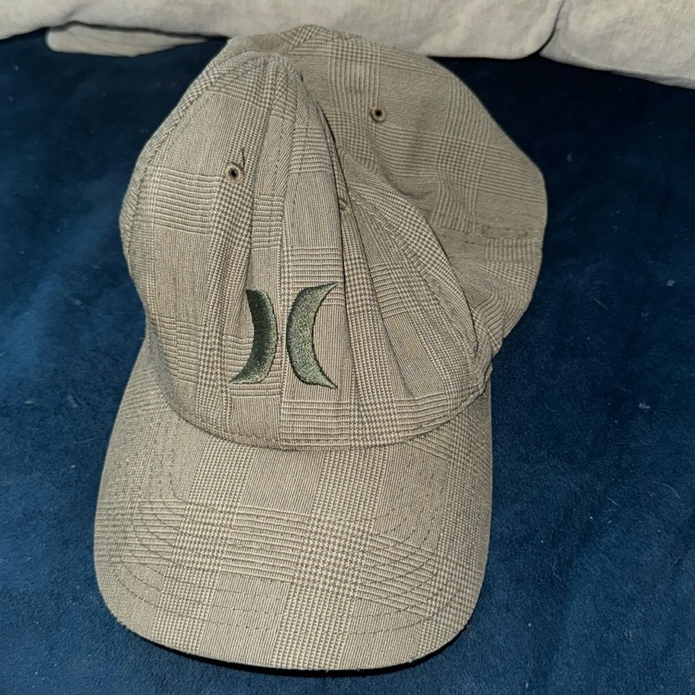 Hurley green fitted‎ hat